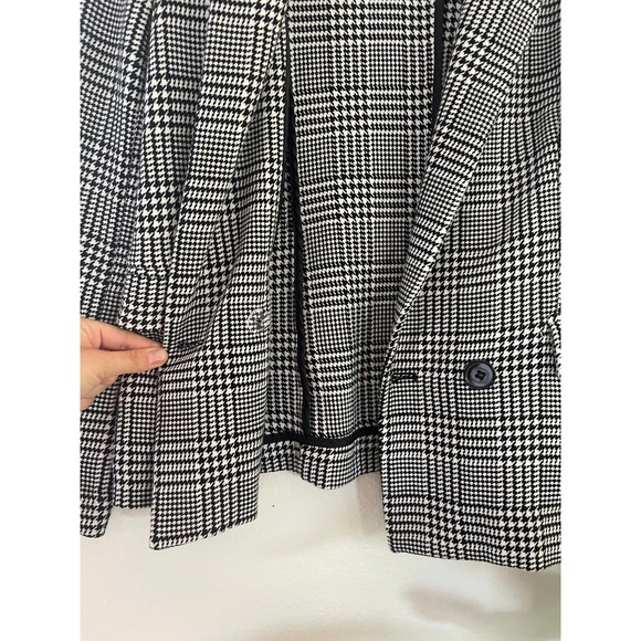 Forever 21 Women's Blazer Size Small Black And White With Pockets - Picture 5 of 7